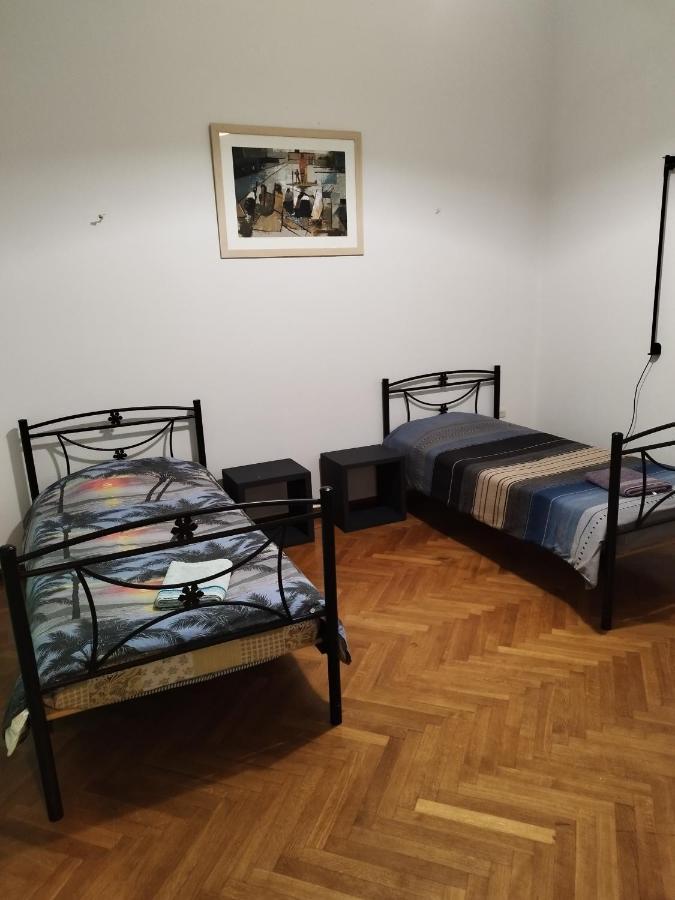Комната Pilika 4Room With Shared Bath Ateny Zewnętrze zdjęcie